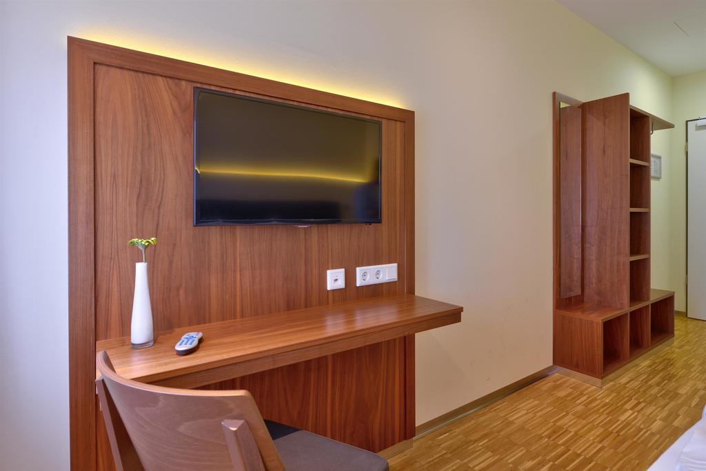 Hotel Apfelbaum Erding Extérieur photo