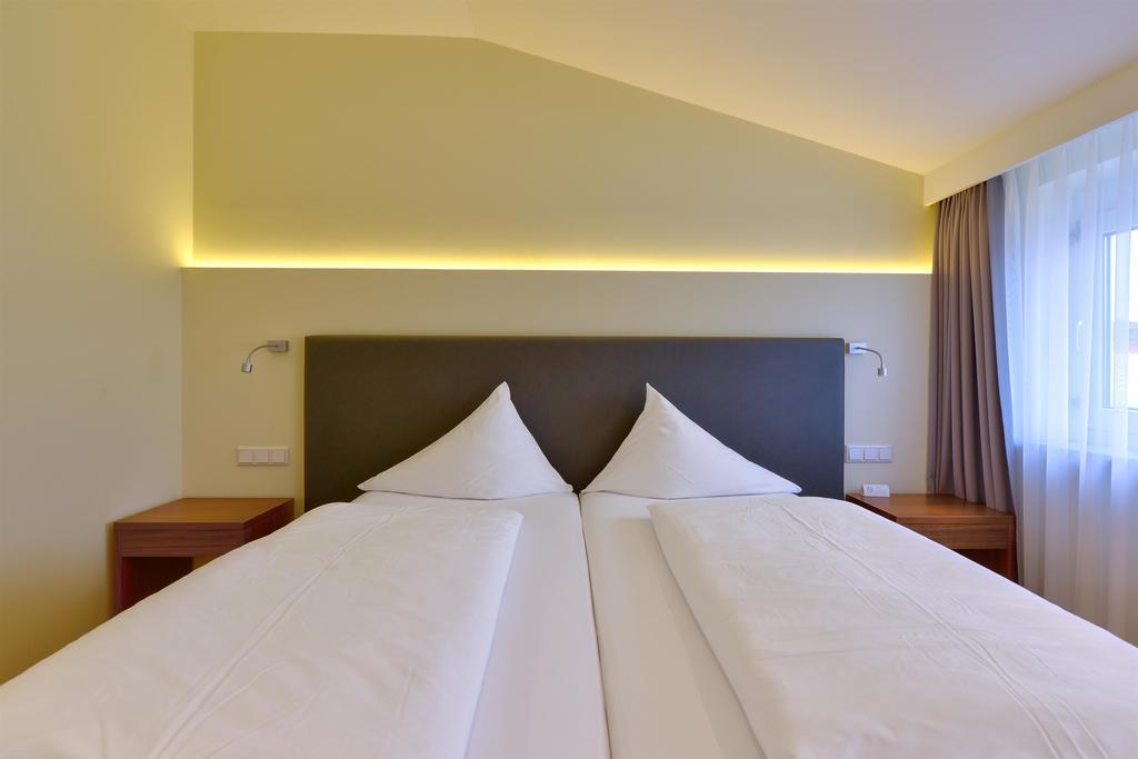 Hotel Apfelbaum Erding Extérieur photo