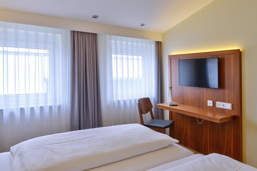 Hotel Apfelbaum Erding Extérieur photo